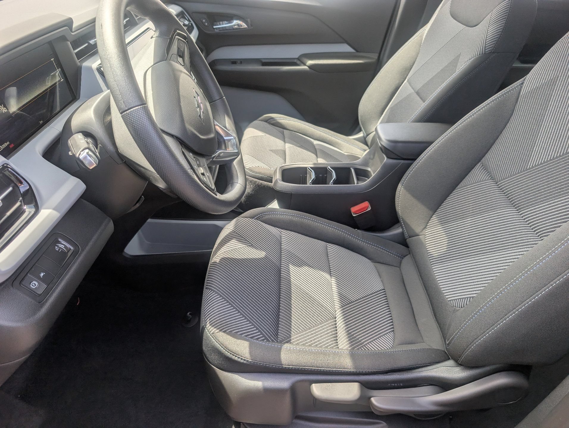 New 2027 Chevrolet Bolt LT FWD image 17