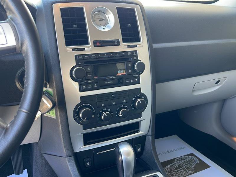 Used 2006 Chrysler 300 C RWD image 31
