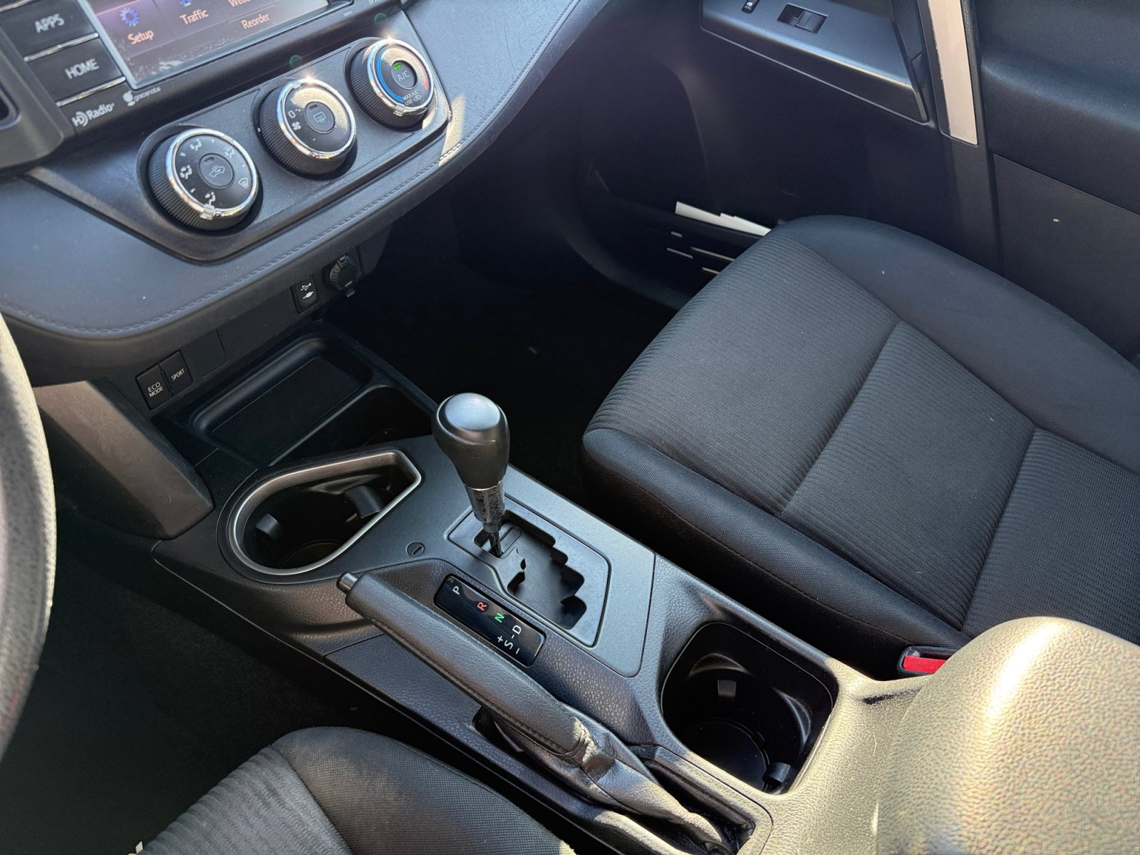 Used 2017 Toyota RAV4 LE w/ Carpet Mat Package FWD image 13