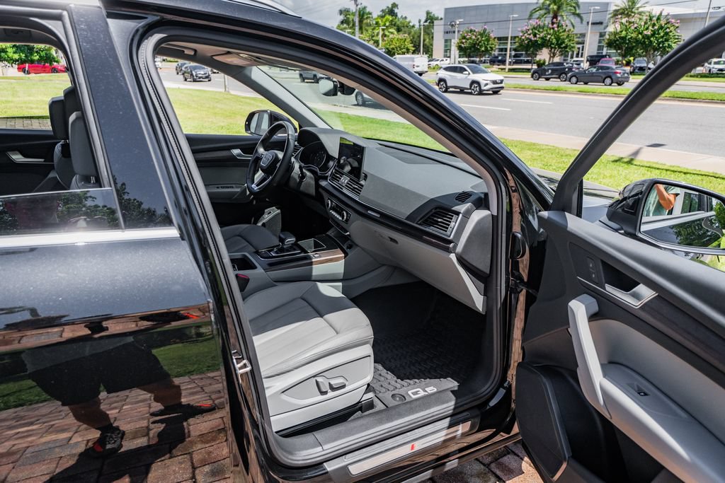 Used 2022 Audi Q5 2.0T Premium AWD/4WD image 34