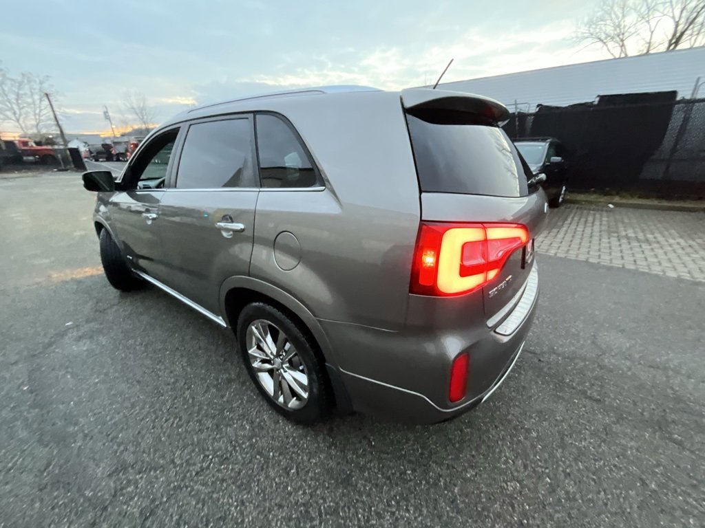 Used 2015 Kia Sorento SX video 2