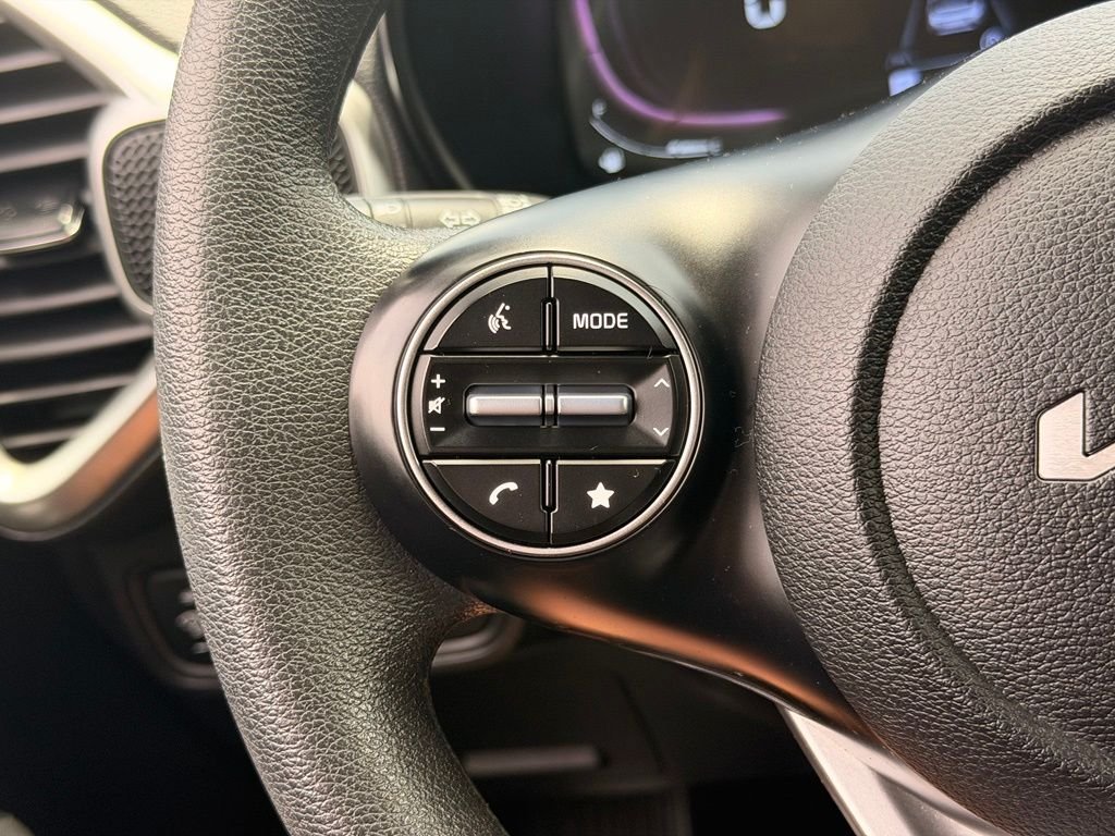 Used 2024 Kia Soul LX w/ Option Group 015 FWD image 26