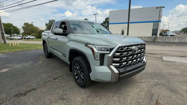 Used 2024 Toyota Tundra Platinum AWD/4WD image 2
