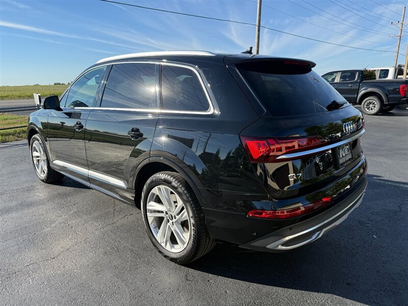 Used 2023 Audi Q7 3.0T Premium w/ Convenience Package AWD/4WD image 8