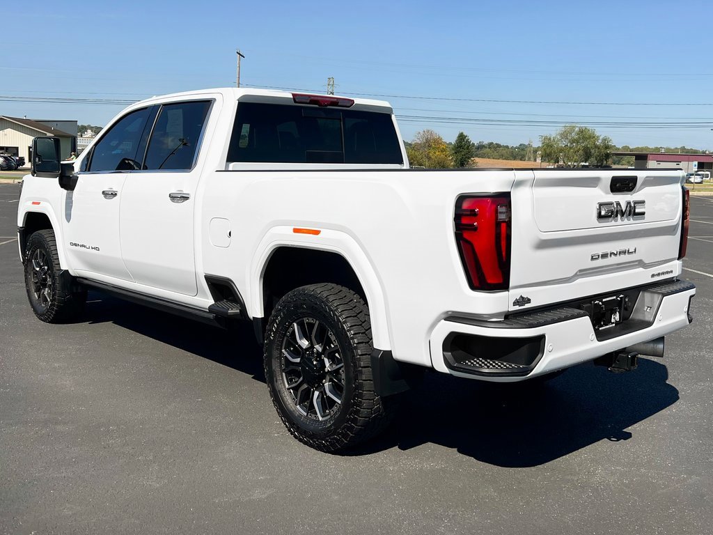 Used 2025 GMC Sierra 3500 Denali Ultimate image 15