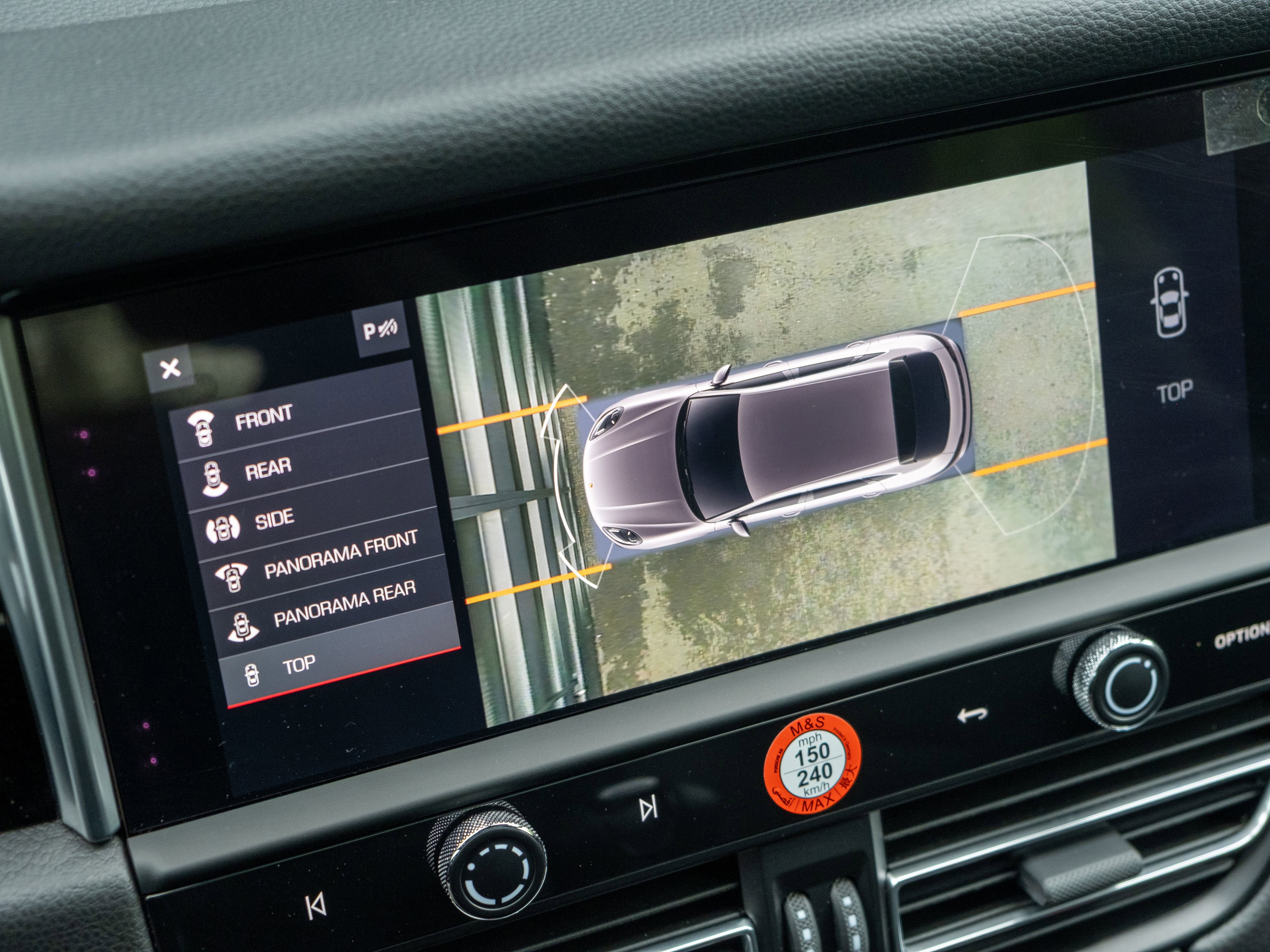 Certified 2023 Porsche Macan AWD/4WD image 28