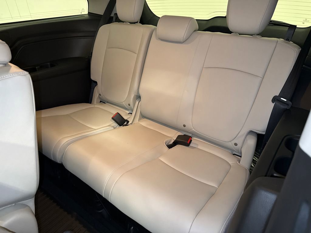 Certified 2026 Honda Odyssey EX-L image 17