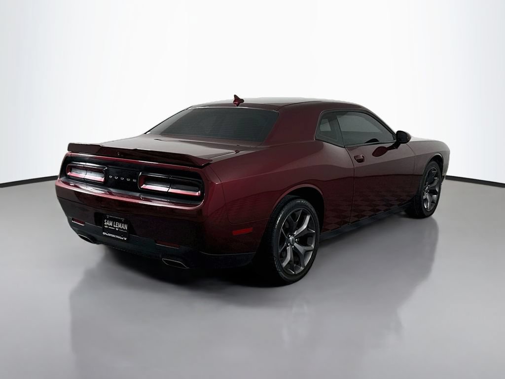 Used 2019 Dodge Challenger SXT w/ Plus Package RWD image 7