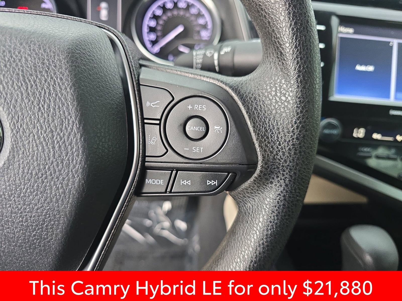 Used 2020 Toyota Camry LE image 23