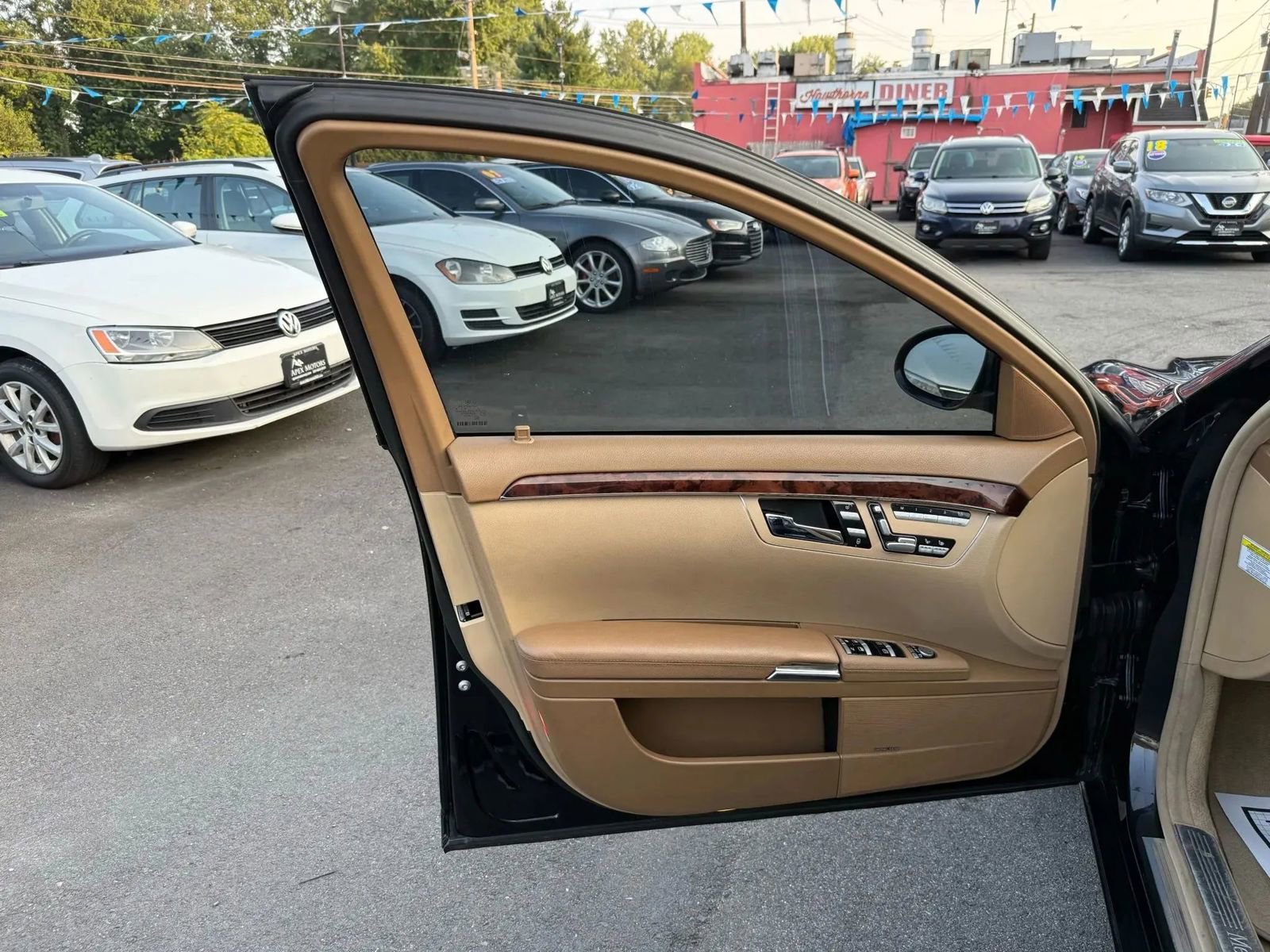 Used 2009 Mercedes-Benz S 550 4MATIC image 14