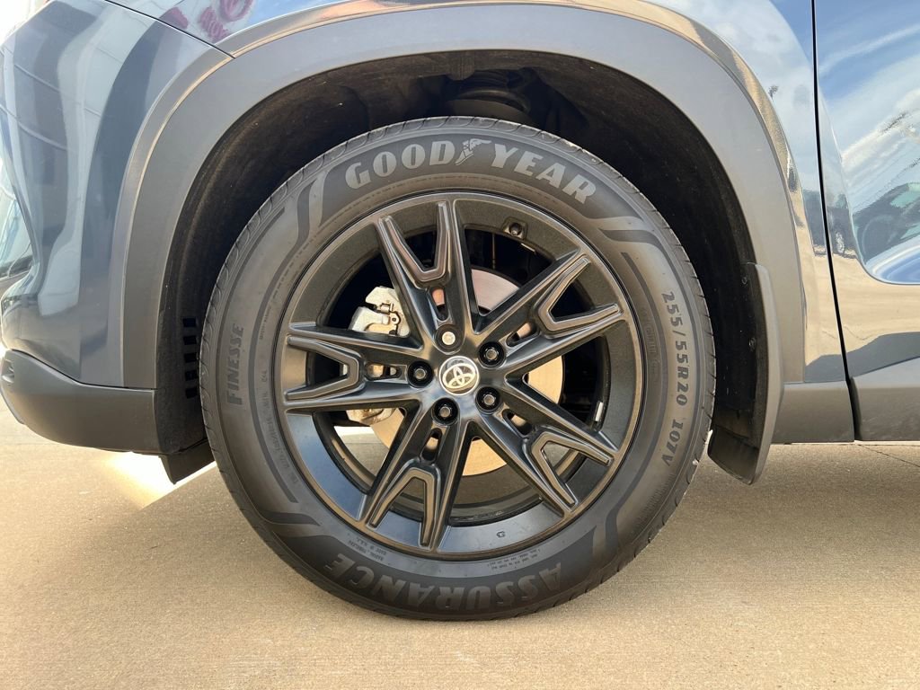 Certified 2024 Toyota Grand Highlander Limited image 28