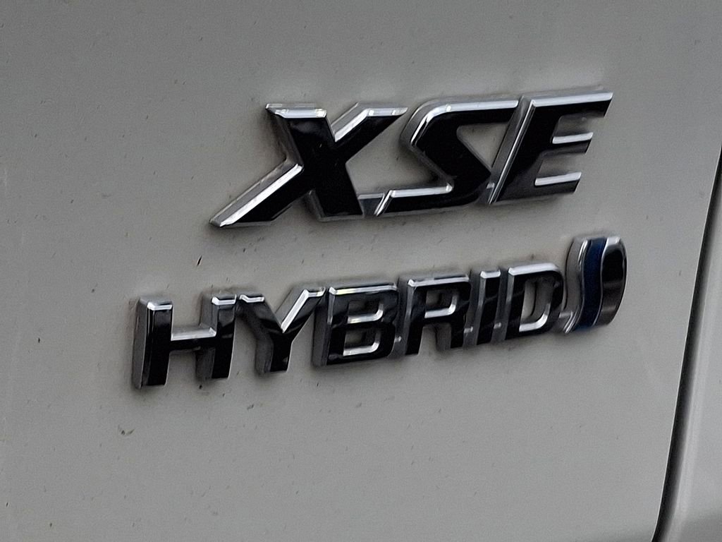 Used 2020 Toyota RAV4 XSE image 30