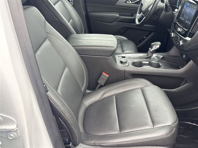 Used 2023 Chevrolet Traverse LT w/ LPO, Floor Liner Package image 26
