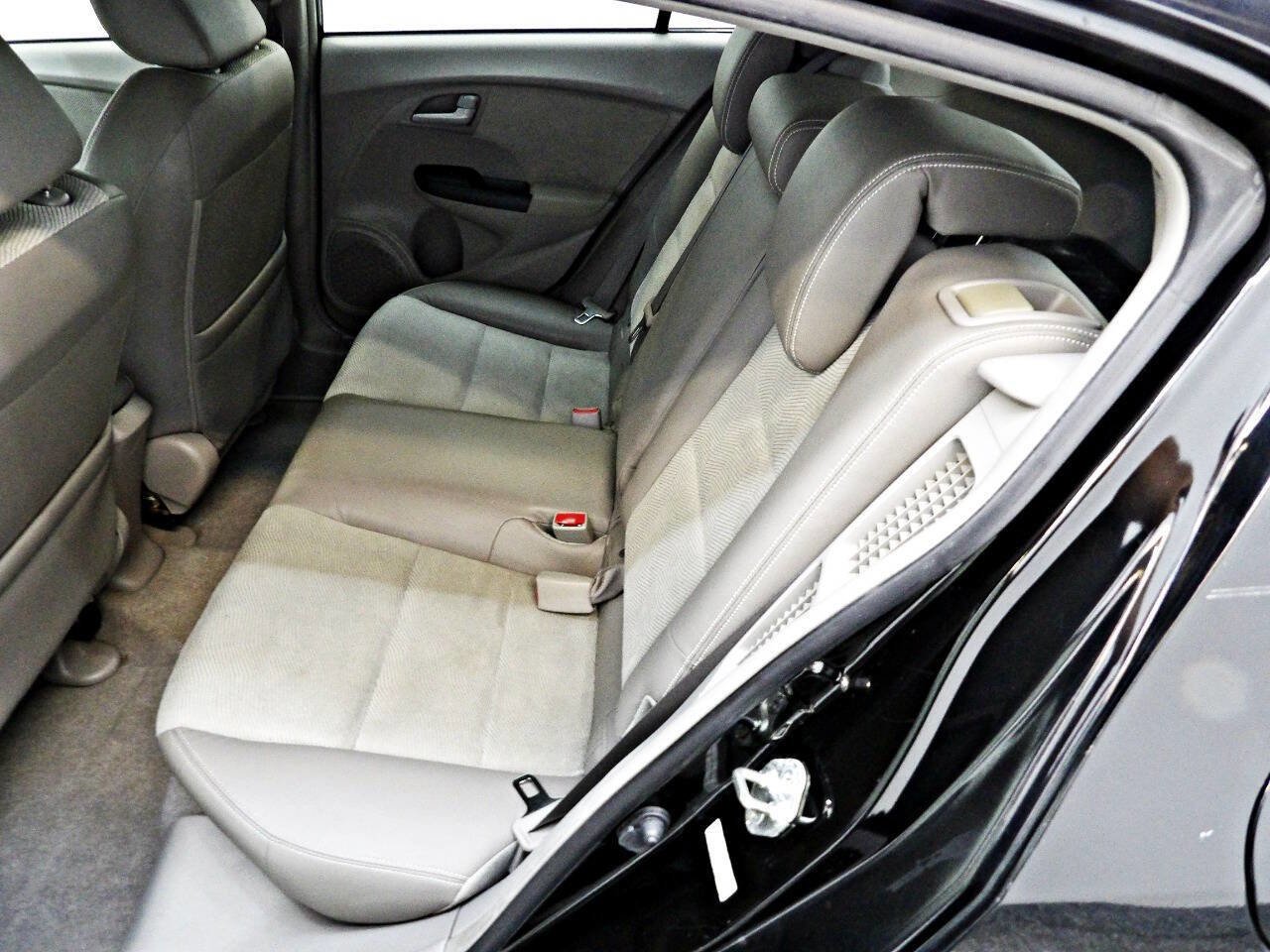 Used 2014 Honda Insight EX image 10