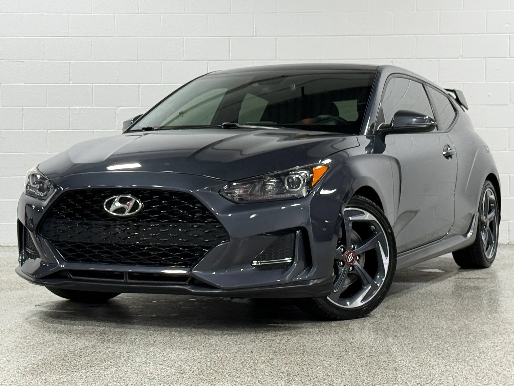 Used 2019 Hyundai Veloster Turbo FWD image 2