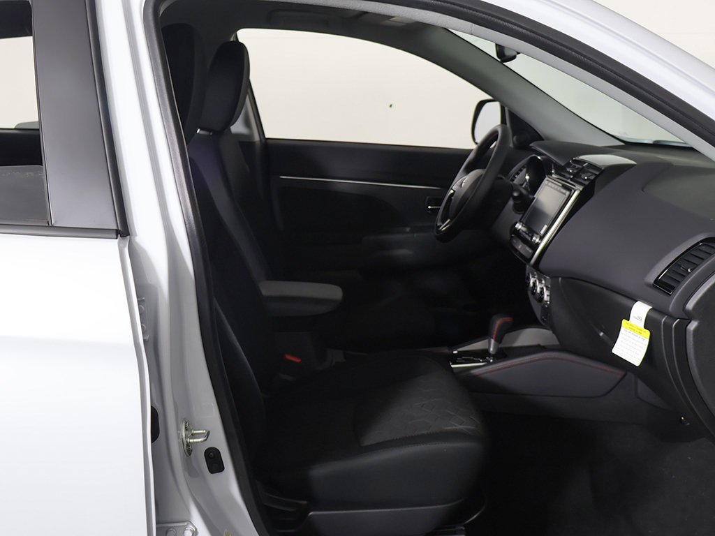 New 2027 Mitsubishi Outlander Sport LE AWD/4WD image 22