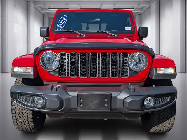 Used 2024 Jeep Gladiator Sport image 2