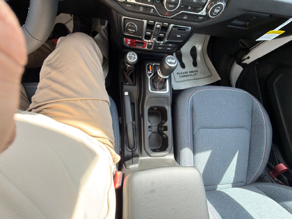 New 2026 Jeep Wrangler Unlimited Sport AWD/4WD image 19