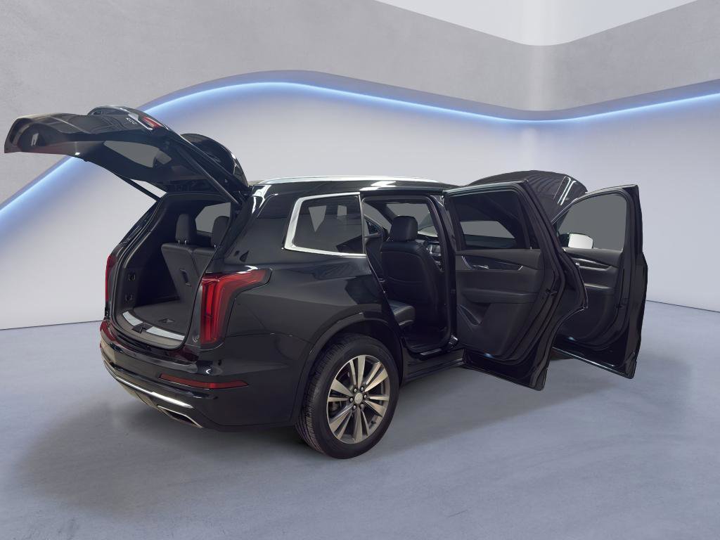 Used 2021 Cadillac XT6 Premium Luxury image 12