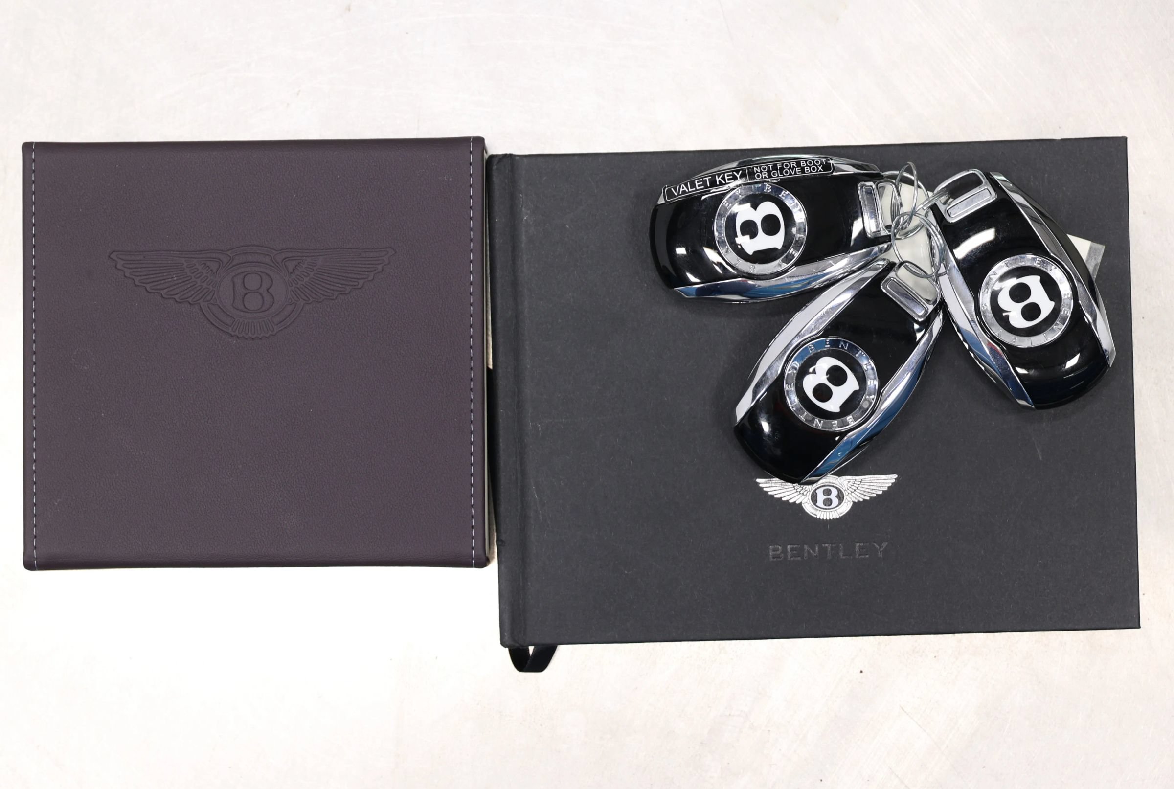Used 2022 Bentley Flying Spur V8 AWD/4WD image 5