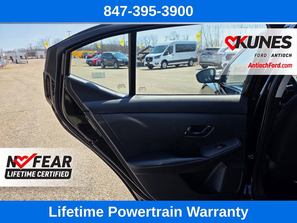 Used 2024 Nissan Sentra SV FWD image 17