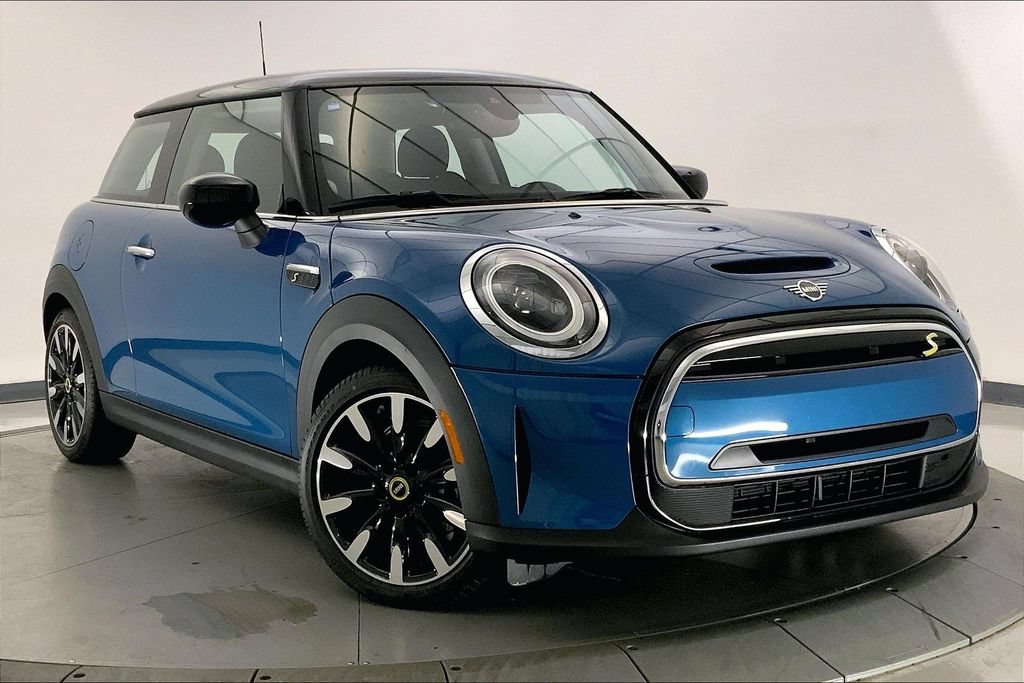 Certified 2024 MINI Cooper SE FWD image 33