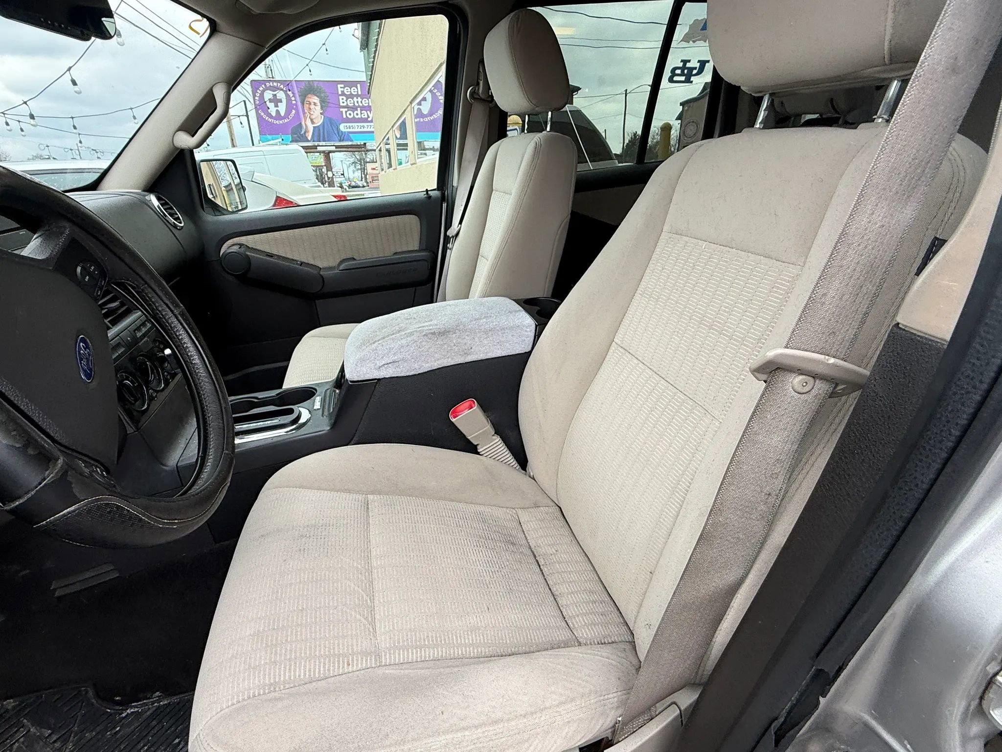 Used 2008 Ford Explorer XLT AWD/4WD image 3