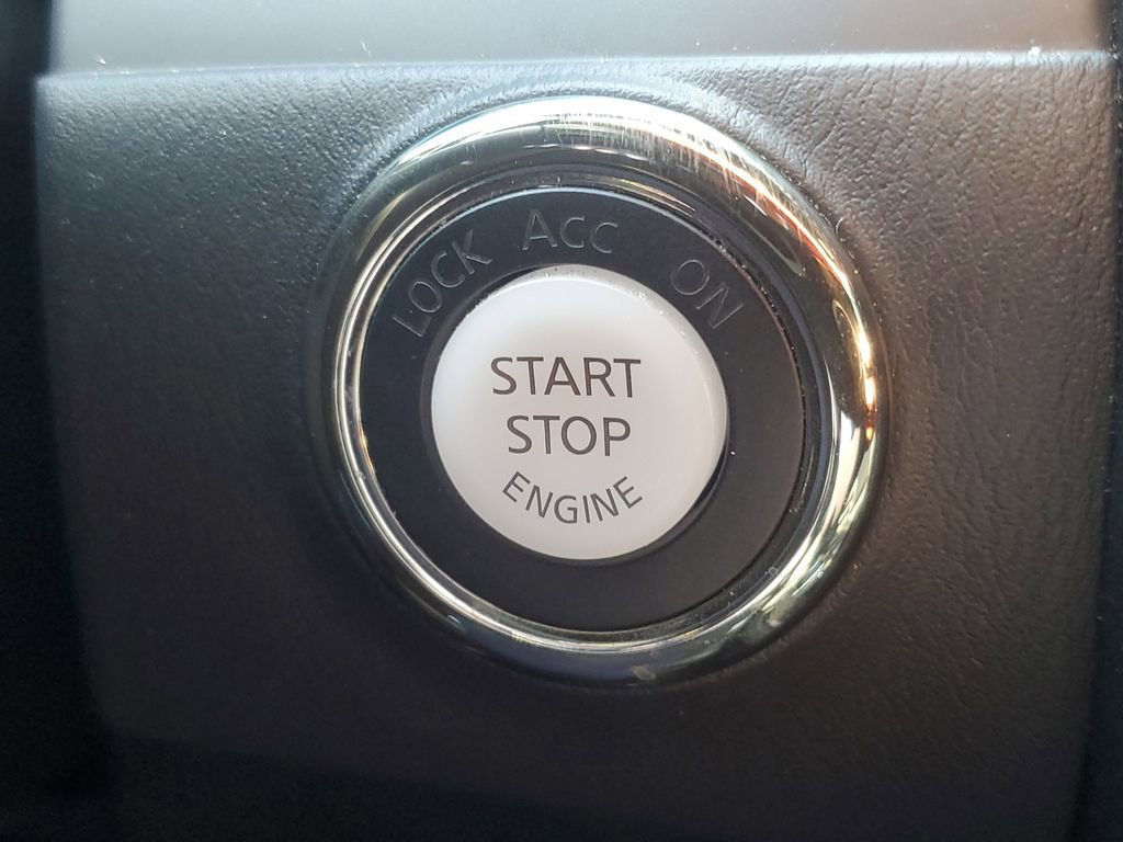 Used 2022 INFINITI QX80 Sensory w/ Cargo Package image 32