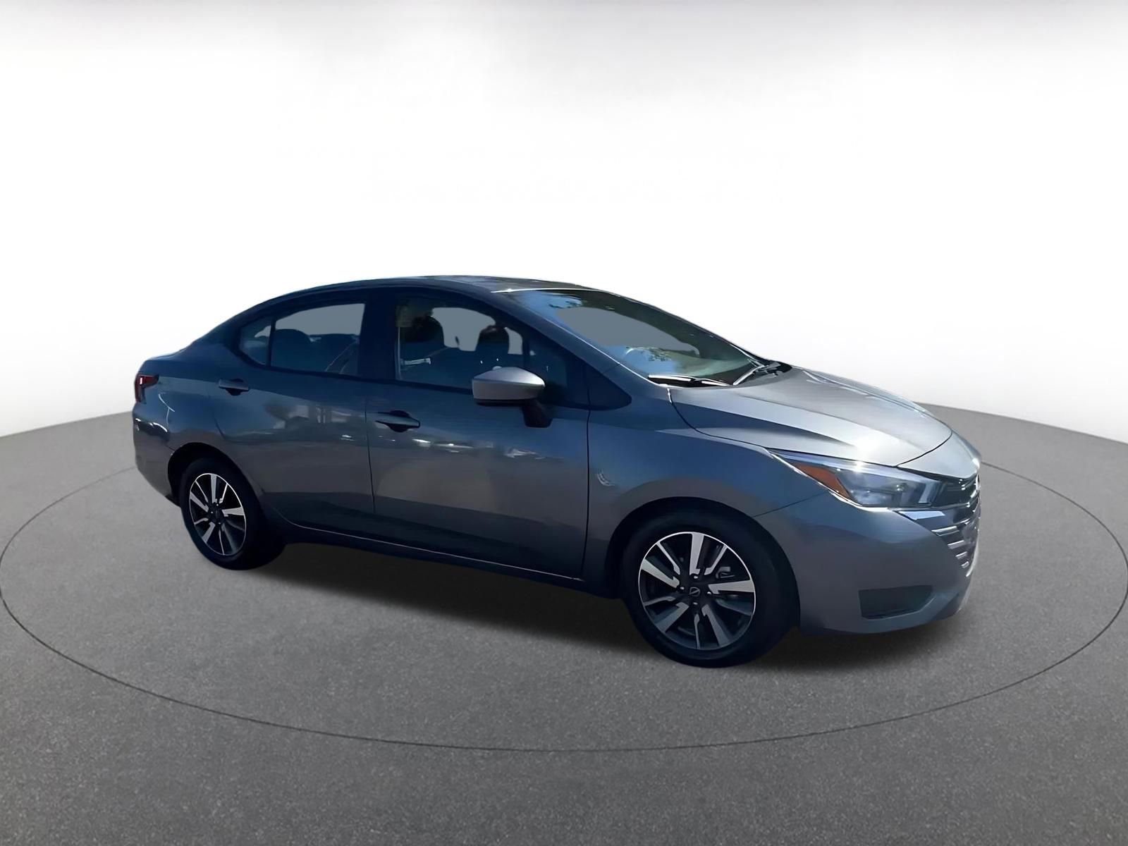 Used 2025 Nissan Versa SV FWD video 2
