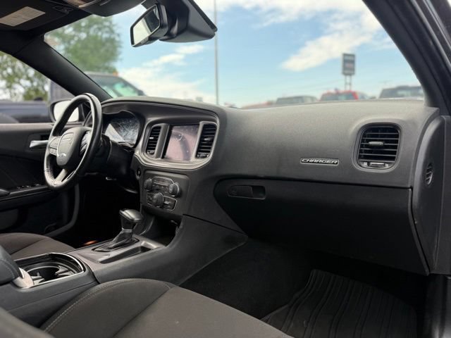 Used 2023 Dodge Charger GT w/ Technology Group RWD image 13