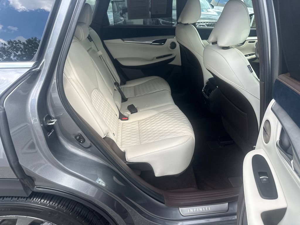 Used 2020 INFINITI QX50 Autograph w/ Premium White Leather Package FWD image 13