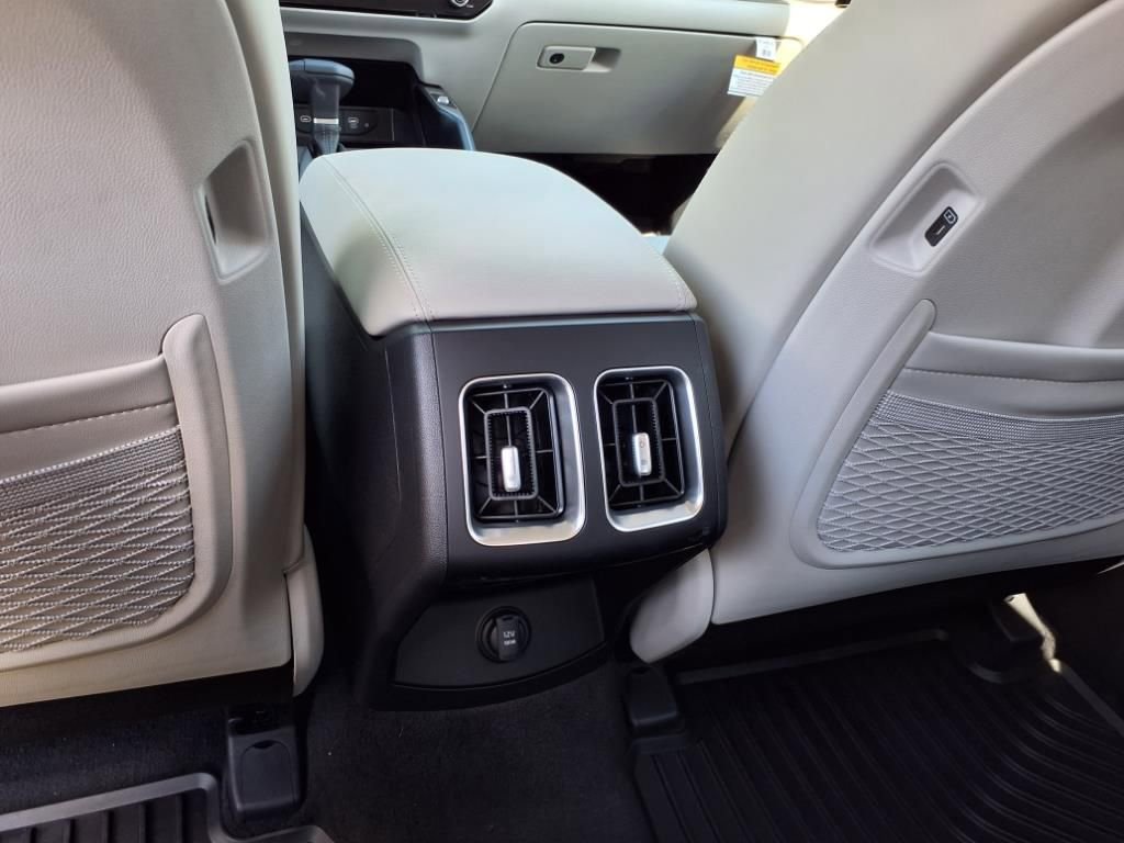 New 2025 Kia Sorento EX image 24