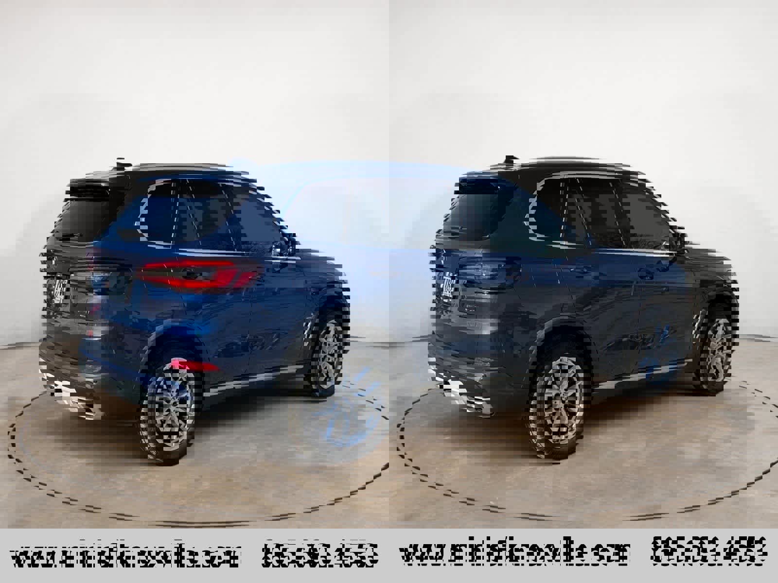 Used 2022 BMW X5 xDrive40i w/ Premium Package image 3