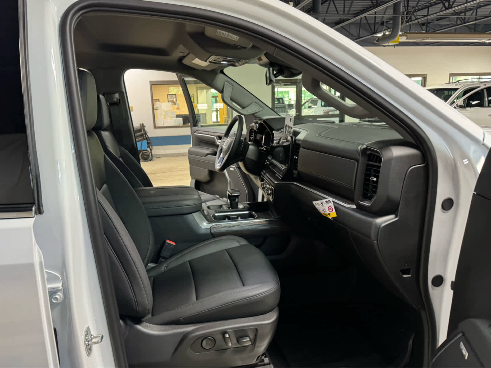 New 2026 GMC Sierra 1500 SLT w/ SLT Premium Plus Package image 11