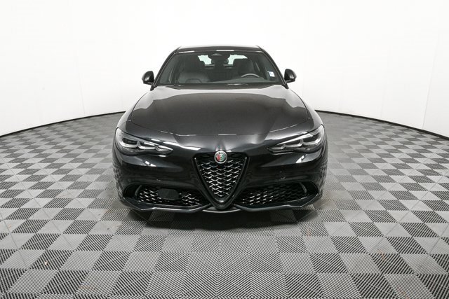 New 2025 Alfa Romeo Giulia w/ Driving Assist Package image 36