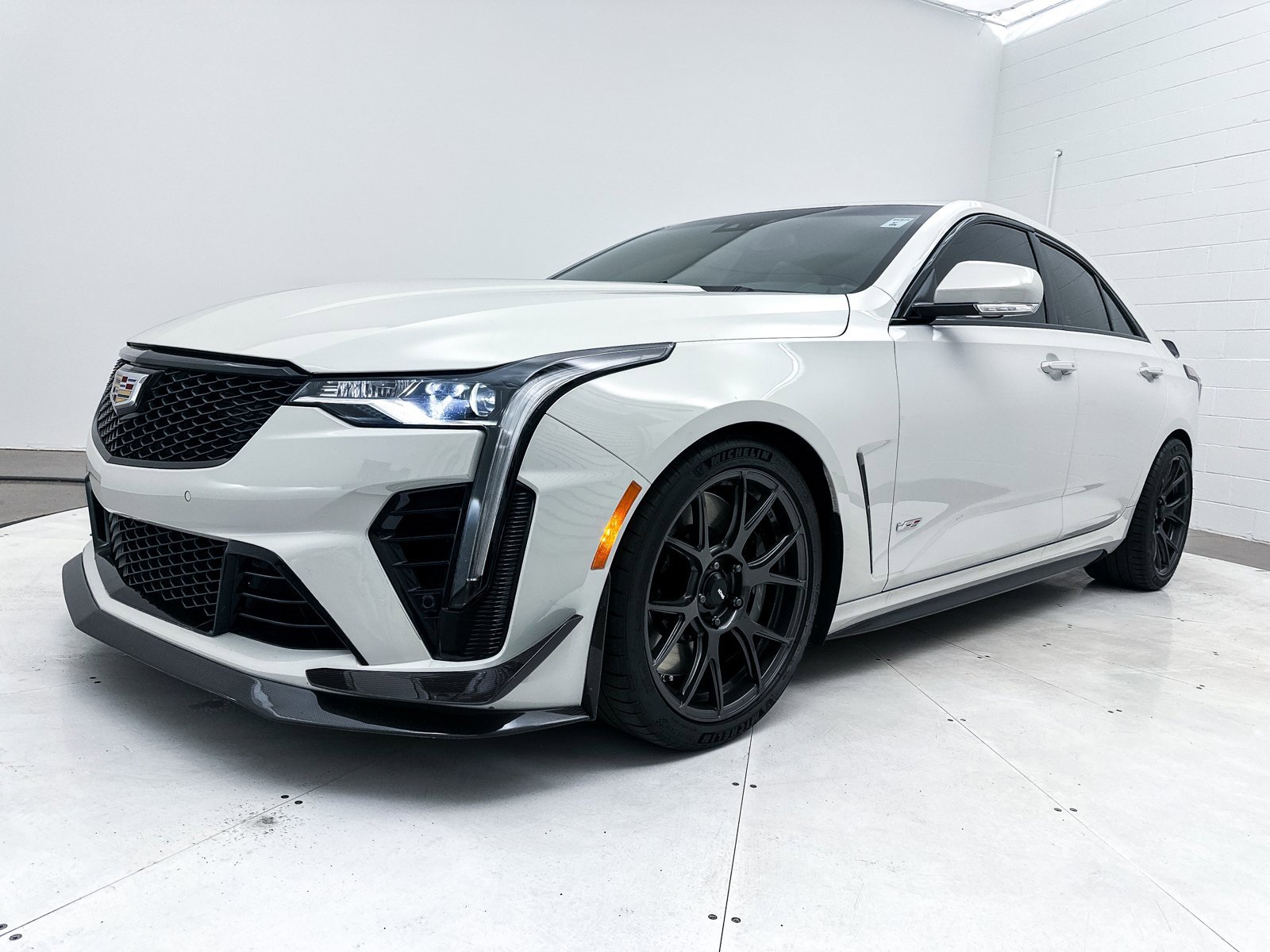 Used 2022 Cadillac CT4 V Blackwing w/ Carbon Fiber 1 Package image 17