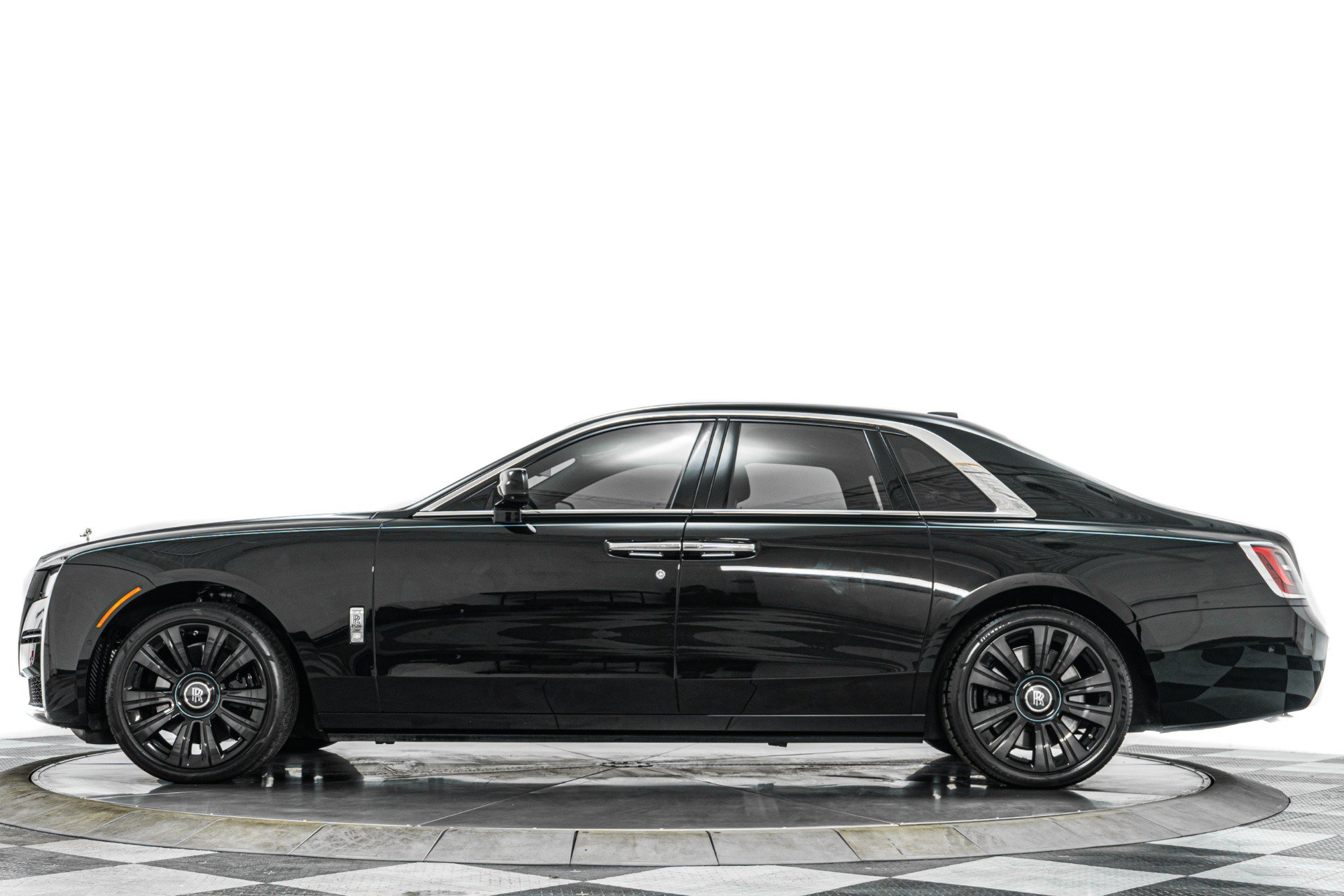 Used 2022 Rolls-Royce Ghost w/ Ghost Package AWD/4WD image 6