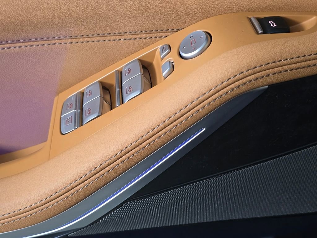 Used 2026 BMW X7 xDrive40i image 17