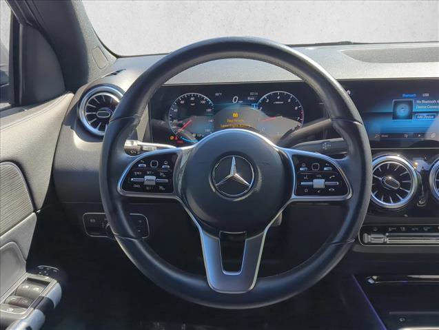 Used 2022 Mercedes-Benz GLA 250 w/ Premium Package Lite image 9