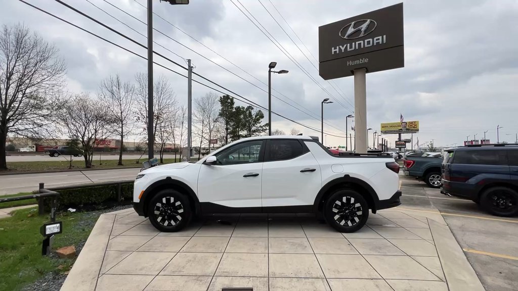 Used 2026 Hyundai Santa Cruz SE FWD image 3