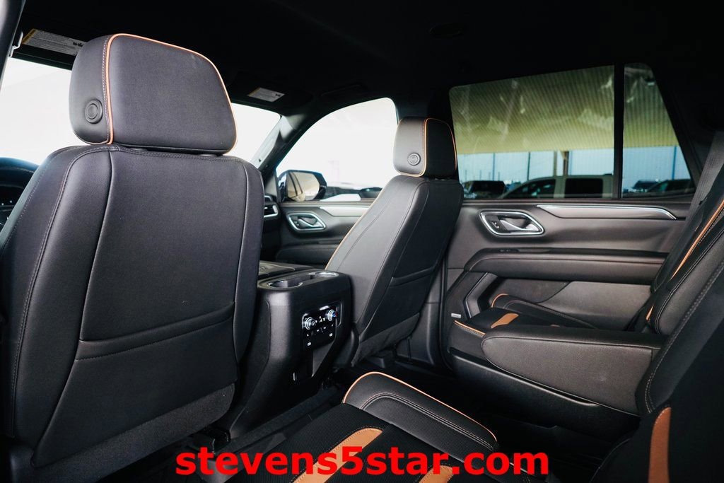 Used 2024 GMC Yukon AT4 image 6