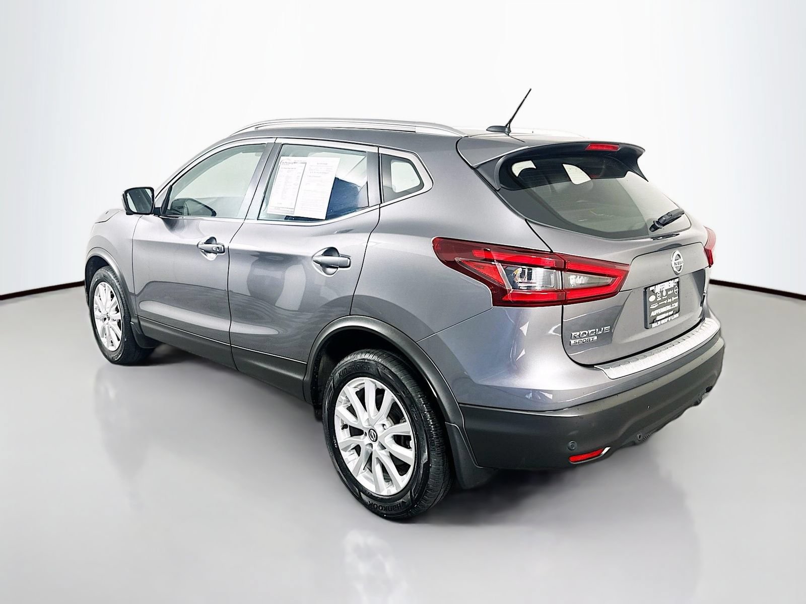 Certified 2022 Nissan Rogue Sport SV w/ Technology Package AWD/4WD image 5