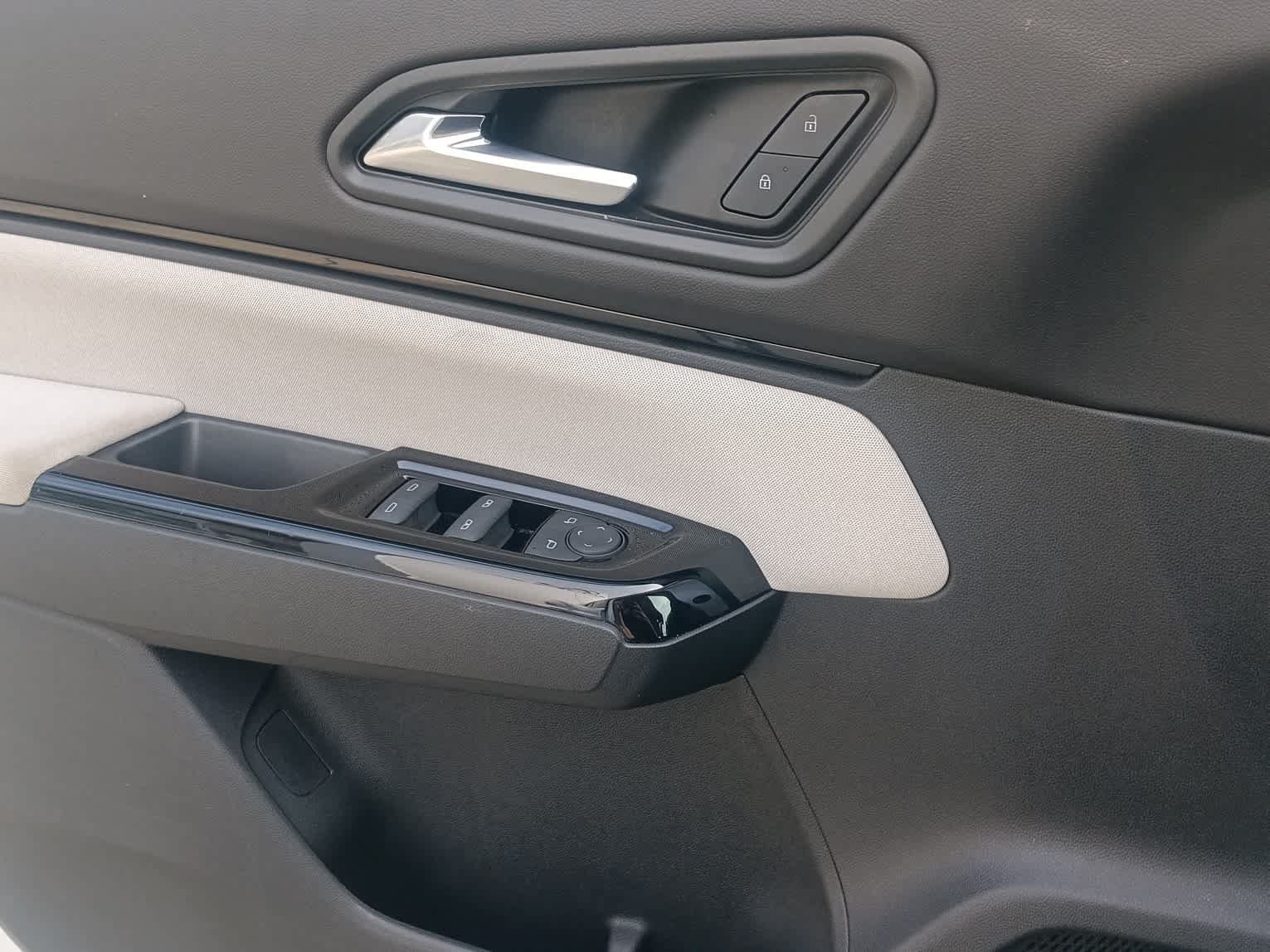 Used 2024 Honda Prologue EX image 14
