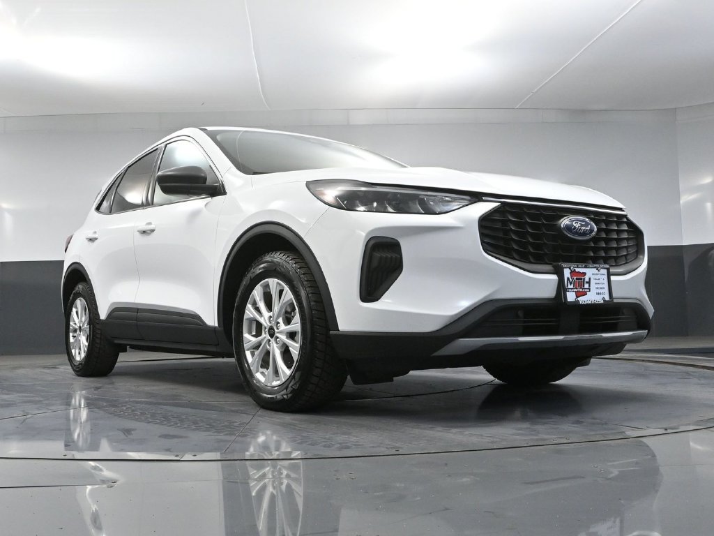 Used 2023 Ford Escape Active w/ Cold Weather Package FWD image 43