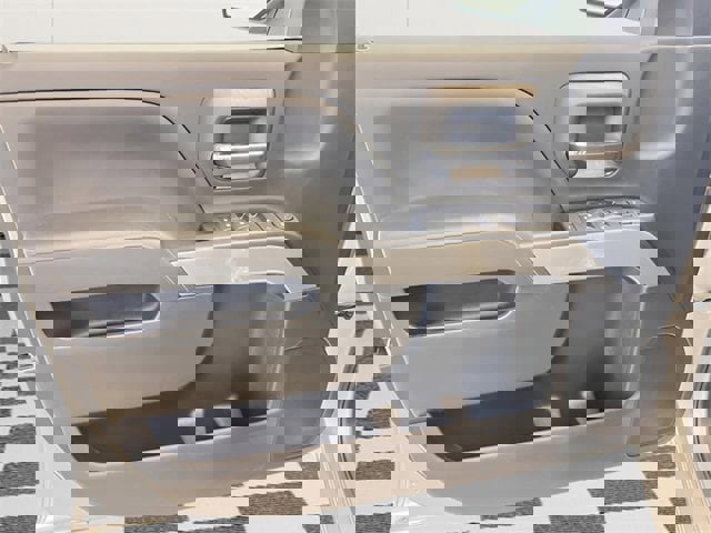 Used 2019 Chevrolet Silverado 1500 LT w/ All Star Edition image 13