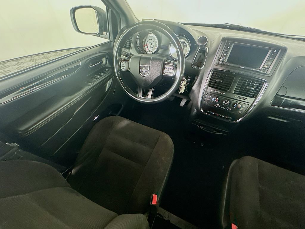 Used 2018 Dodge Grand Caravan SE FWD image 9