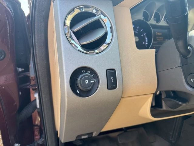 Used 2015 Ford F250 Lariat w/ Lariat Ultimate Package AWD/4WD image 34
