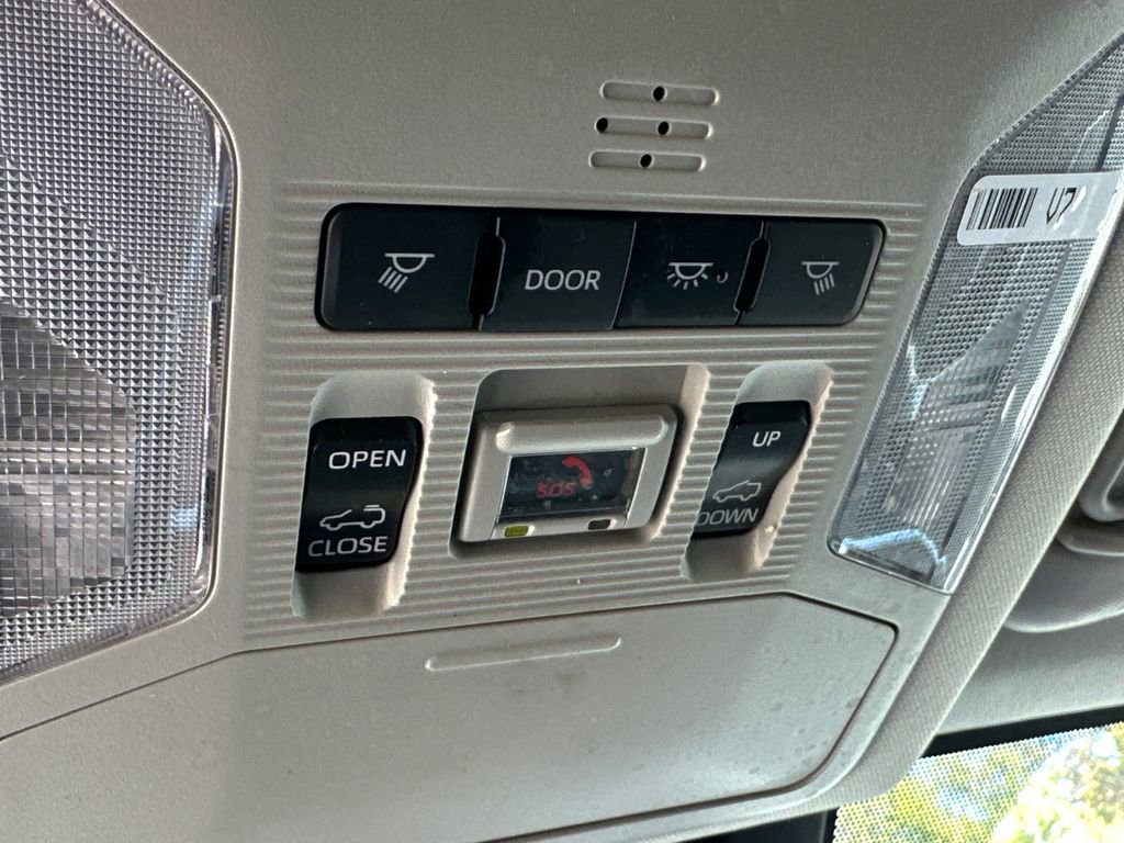 Used 2023 Toyota RAV4 XLE w/ Convenience Package image 31