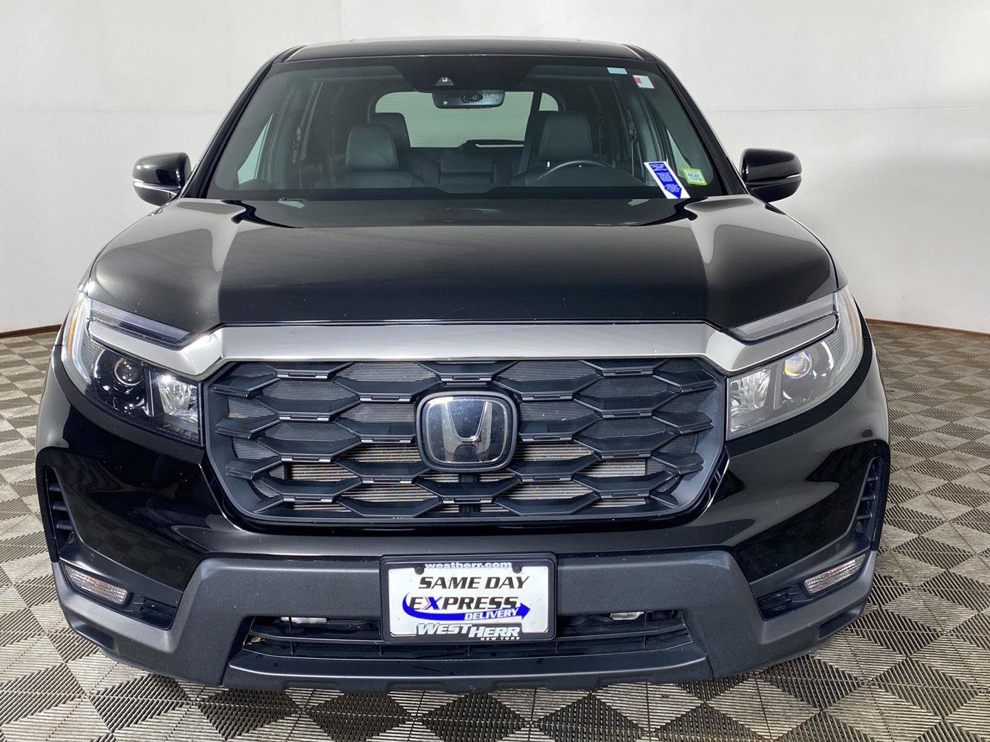 Used 2024 Honda Passport EX-L image 8