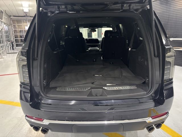 Used 2025 Chevrolet Suburban Premier image 39